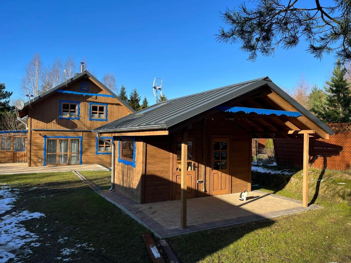 Villa Przystanek Jeziorna 49 à Perlino Extérieur photo